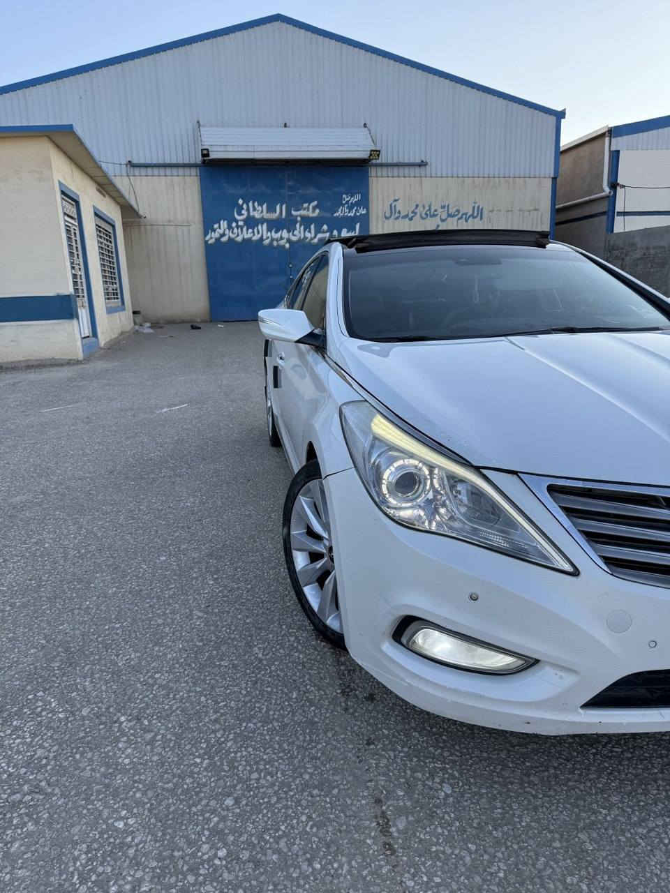 السلام عليكم
هونداي ازيره موديل 2014خليجي.....رقم بغداد
سنويه 2026
 موصفات ViP 
فول الفول مكينه 6 سلندر 
سيارة كفالة من الصبغ ع وضع الشركة من داخل وخارج
مكينه وكير حداديه وتخم تاير تبريد غرفه الف ماذب عليه خير من الله ............................
ماشيه180حقيقي سياره دك جرس بل 120
سياره نضافته 💯 بل 💯 شكد ما توقع نضيفه وجاهزه 
موصفات السياره 
بصمه ابواب وتشغيل 
بانوراما طكتين 
كشنات جلد
اناره داخليه مخفيه شركه
داخل ملكي للخير 
تدفئه  كشنات
سايد برك بصمه
قطعتين تبريد 
تحكم كشنات منفصل بل ابواب 
تحكم بيانو 
برده خلفيه كهربائيه 
بردات جانبيه خلفيه 
مري شفط نظام ترحيب
مري قلاب..............
عنده تقرب اناره داخليه 
فتح صندوق ذكي 
لدات خلفي 
حساس امامي خلفي 
نظام اصوات انفنتي 
لد مري جانبي 
حساس خلفي امامي 
يدات نيكل إشارات ترحيب جانبي 
دمام خلفي كولتي عالي 
دبل كزوو خلفي 
ويل كب 19 كرؤم......
------------------------------------------
مكان السياره بابل ...................................
السعر143وبيه مجال.................
رقمي  *********** تصال واتساب
***********تصال
