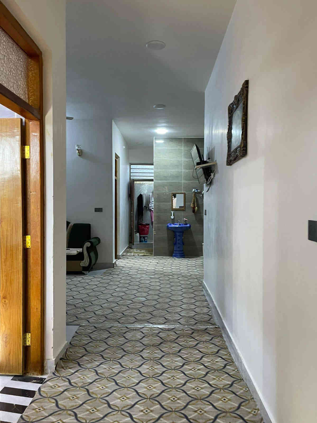 بيت للبيع مساحته 250 متر  طابو صرف بنات حديث 2024 مكان العزيزية الشهداء  الوجيه ١٢ ونص
والنزال ٢٠ يحتوي على خمس غرف نوم 
وصاله ٢
وحمام٢
ومطبخ
ومدخل +استقبال 
مع منور ٢

للاستفسار الأتصال ع رقم ***********
