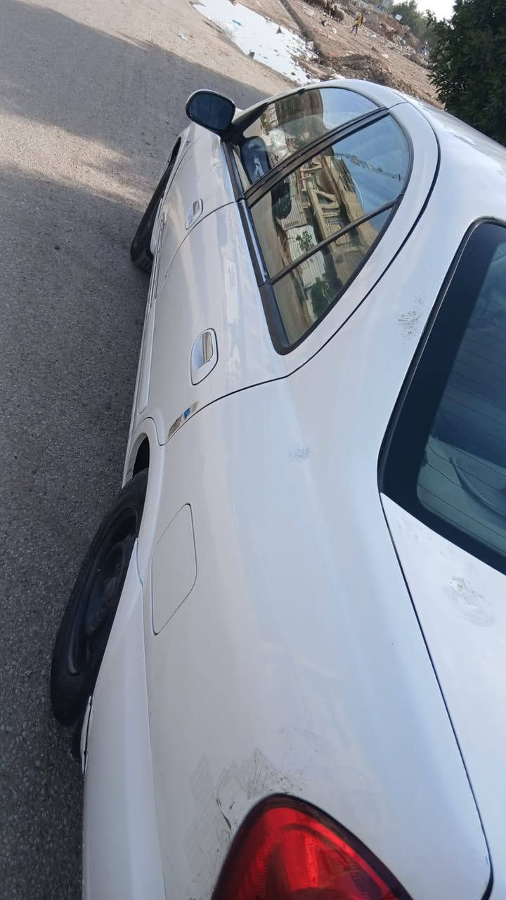 السلام وعليكم نيسان سنّي موديل ٢٠١٠ ياباني
رقم بغداد ألماني
محرك قبق اسود
بيها باب السايق مبدل 
العنوان بغداد الكاظمية
رقم *********** بي واتساب
السعر ٨٠
