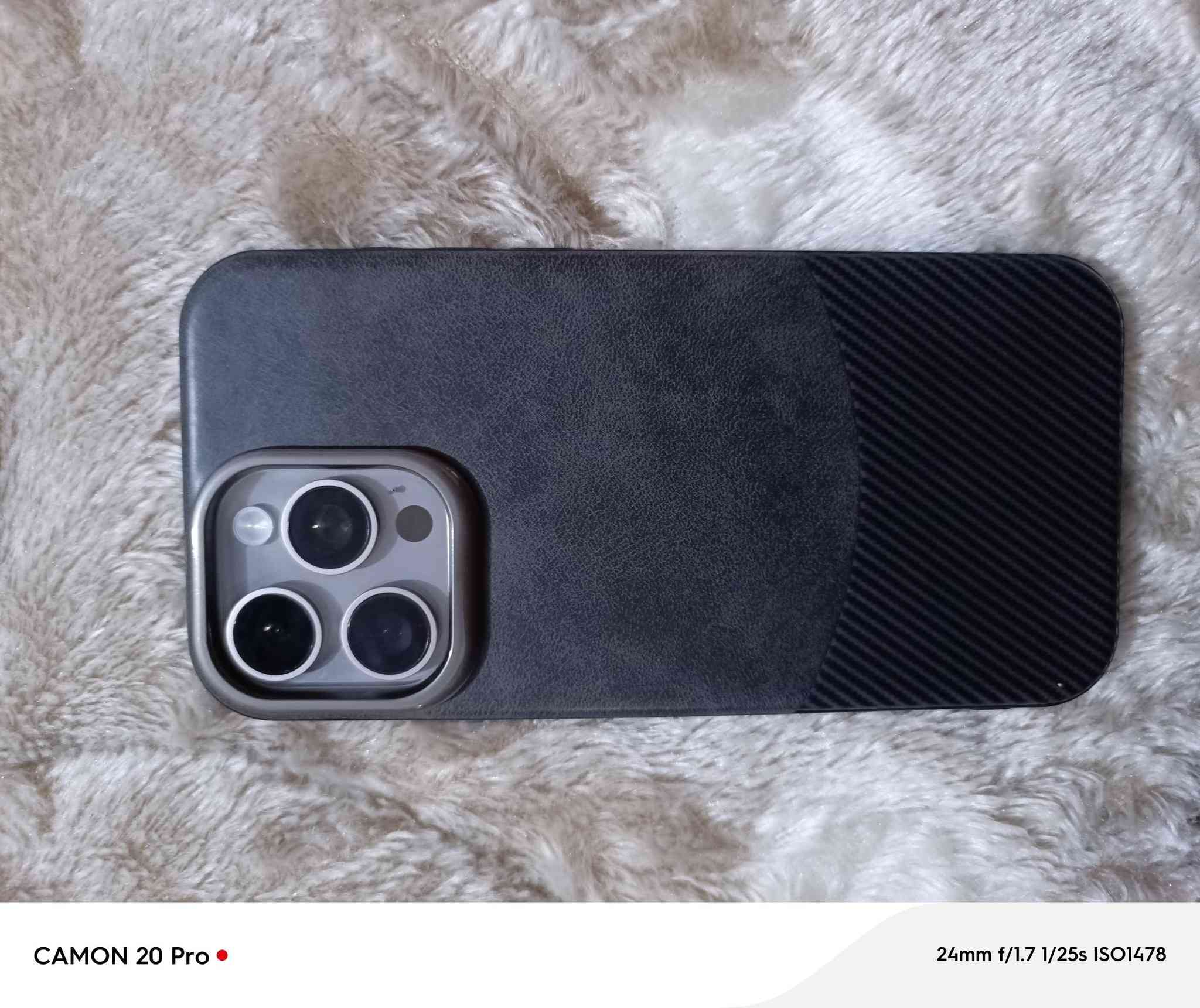 ايفون 15برو ماكس

ذاكره 256/بطاريه96/دورات الشحن255

مبدل شاشه فيس إيدي شغال

والسيم كارت متوقف بسبب التخطي

سعر 450وبي مجال شويه


**إذا كنت صاحب هذا الإعلان وتريد حذفه لأي سبب، رجاءا أرسل رسالة إلى الدعم الفني**