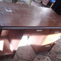 ميز مكتبي • أثاث مكتب