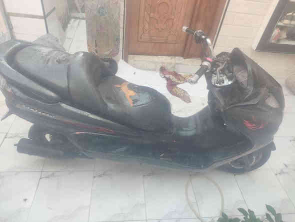 سلام عليكم دراجه ماجيستا محور ماكس 150 دراجه شلعته حلوه سعرها 300 وبيها مجال عوزها ترتيبات بسيطه ***********
