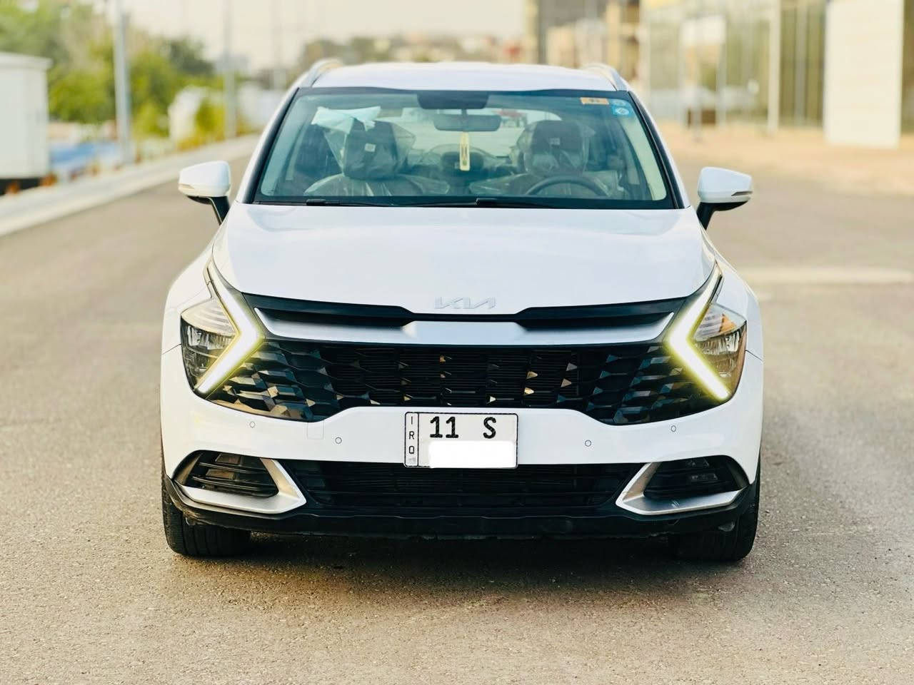 السلام عليكم كيا سبورتج 2023 خليجي
رقم بغداد الدولي  
 مكفوله كفاله عامه من بارد وفتح وشخط 
 ضمان شركة الدوليه بعده بل ضمان
محرك ٢٠٠٠دوش
ماشيه ٥٠ الف حقيقي 
حساسات امامي
حساسات خلفي
لايت زينون + LED
كشافات 
بك لايت LED 
مفتاح التشغيل بصمة
ابواب بصمه 
تشغيل عن بعد 
دشبول شاشة 
شاشة Apple Car play
كـامـيـرا خـلـفـيـة دوارة.
مثبت السرعة Cruise
المودات والأوامر الصوتية
أوضاع القيادة  Drive Mode
فحص أنظمة السيارة 
حساسات ضغط اطارات  
شفتات مقود
نظام ترحيب  
قطعتين تبريد
هاند بريك بصمة 
نظام مانع الانزلاق
نظام نزول المنحدرات
اشارة في المرايا الجانبية
مخرج منفذ الطاقة
السيارة جديده بحالت الزيرو 
السعر 219 وبيها مجال قليل 
الاستفسار ***********
مكان السياره بغداد
