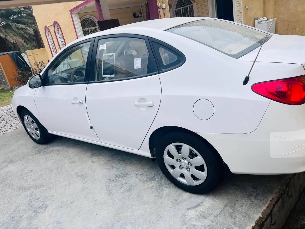 لبيع هونداي النترا موديل 2011 خليجي كفاله عامه حتى دعاميات جديده سياره وضع شركه رقم اربيل انكليزي 
مكينه 1600 ما مفتوحه جديده ماشيه 130 
مكان سياره بابل المركز 
السعر 118 بيها مجال بسيط 
*********** حلة, بابل
