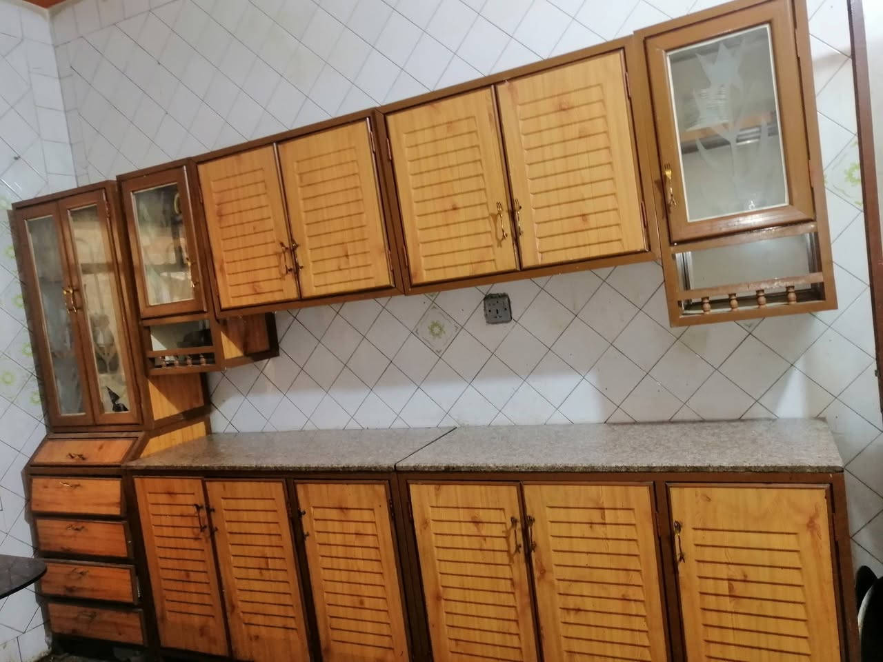 كاونتر للبيع مرمر  ثلاث أمتار مع سنك  مرمرمتر ونص للبيع


**إذا كنت صاحب هذا الإعلان وتريد حذفه لأي سبب، رجاءا أرسل رسالة إلى الدعم الفني**