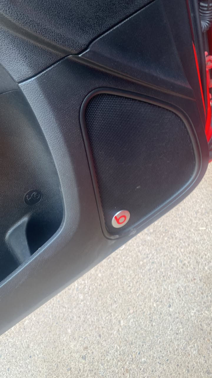 چارجر ٢٣ اصل ١٦ حره مرقم بغداد كفاله داخله تقرير تعمل وتسير بيها بس بالبنيد شويه جارد چان عليها فابلون وشال الصبغ ويا موضح بالصور فئه رالي دمام بلاد ويل ٢٠ شاشه جبيره وباقي المواصفات معروفه السعر ١٩٥ وبيها مجال مكانها ناصريه مركز 

هاتف/ ***********
