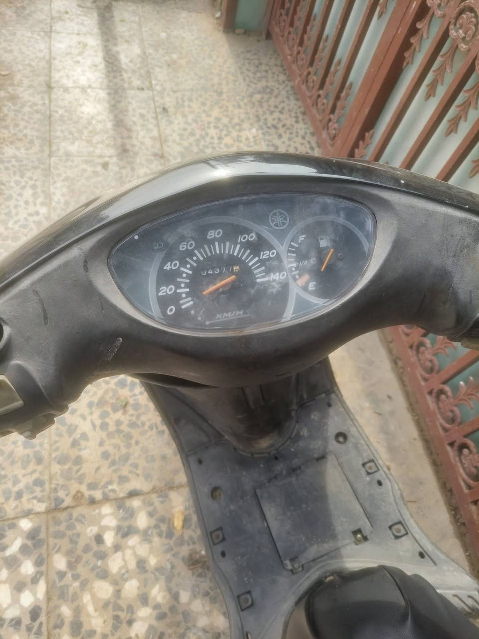 سلام عليكم بريز دراجه نضيفه تشتغل هندر نقصه باتري. كيجات كهربائيات شغاله.   مكينه ناعمه. سعر ٣٧٥. مكاني البياع.   ***********
