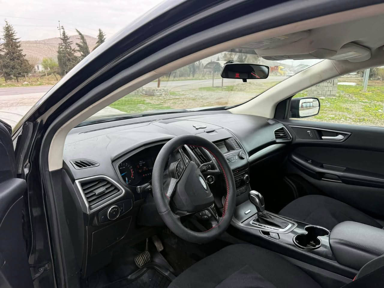 فؤرد ادج 2018 جوارپستؤني تؤر بؤي مةرخووب سةيارةكة زؤر خاوينة نمونةية يةك پارچة بؤياخ بينتو بي ئةرباگ گير مةكينة كارةباي هةمووي بةشةرت 
سةيارةكة مالي دؤستة سنكري تا 30تازةية 75 هةزار رؤيشتووة 
ناونيشان رانية وتسئاپ ***********
لةسةرم ئةم ژمارةية 
*********** رانية, السليمانية
