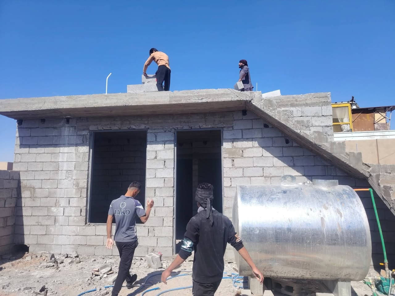 سلام عليكم  / يوجد كادر عمل جاهز  تصعيد مواد  / تنضيف بيوت  / تفليش  / تكشيط  / دفن نهري  / شقلنه ليل ونهار  / وماعليك بكلشي تاخذ شقل جاهز مني  / ومعداتنه جاهز وسياره تجيك للبيت ماعليك بس تصال على رقم/  ***********
@إشارة
إشارة إلى الأصدقاء 󱢏
