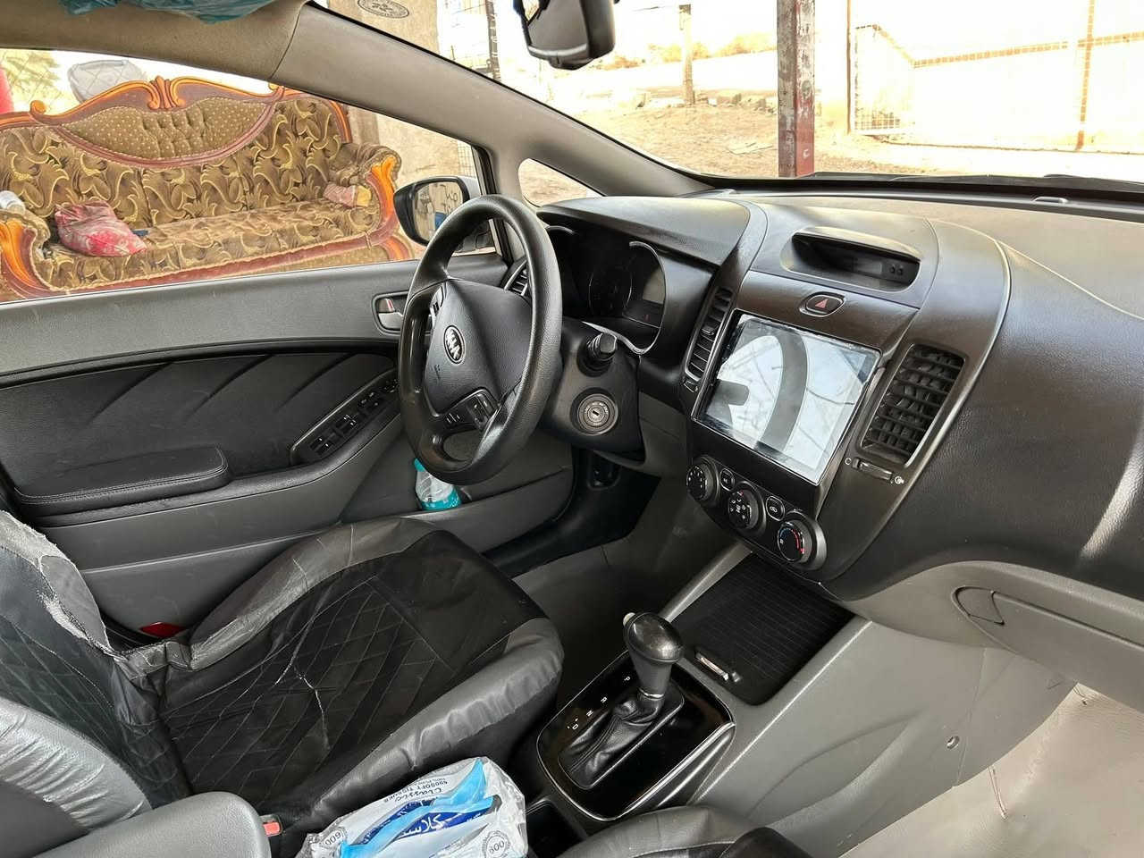 رمضان كريم
السلام عليكم 
سيراتو خليجي مكفول 
جديده جدا ماشيه 90 
محرك 16كير تبريد كله ع شركه 
بلادي رقم أربيل تحول وكاله مضمون مواصفات باب ثاني 
 ***********
