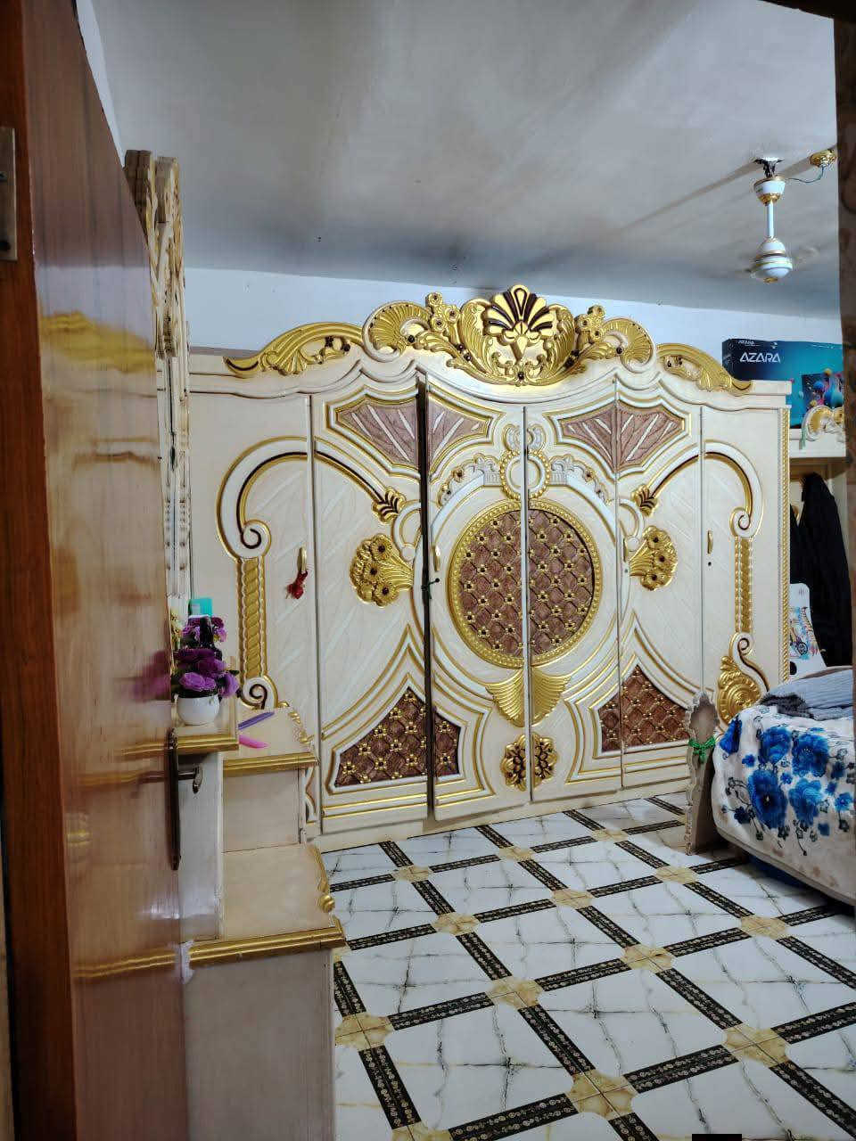 للبيع بيت زراعي بحي الفلاح مساحه 150 م / غرفتين وصاله ومطبخ وديوانيه وصحيات/ خدمات كامله/ الاستفسار/ *********** بي واتساب
