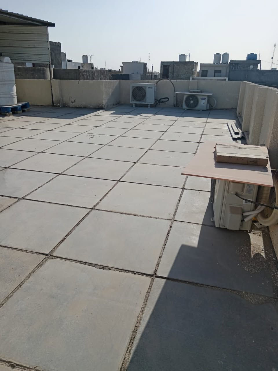 دار 🏠 للبيع مساحه 206متر.
طابو زرعي سند 25✅. 
يحتوي علئ 4غرف +صحيات. وحديقة 
البيت كلش مرتبه. 🌴 
 وشغله درجه اولى 🫰 
📍الدورة البوعيثة. 
للاستفسار ***********
