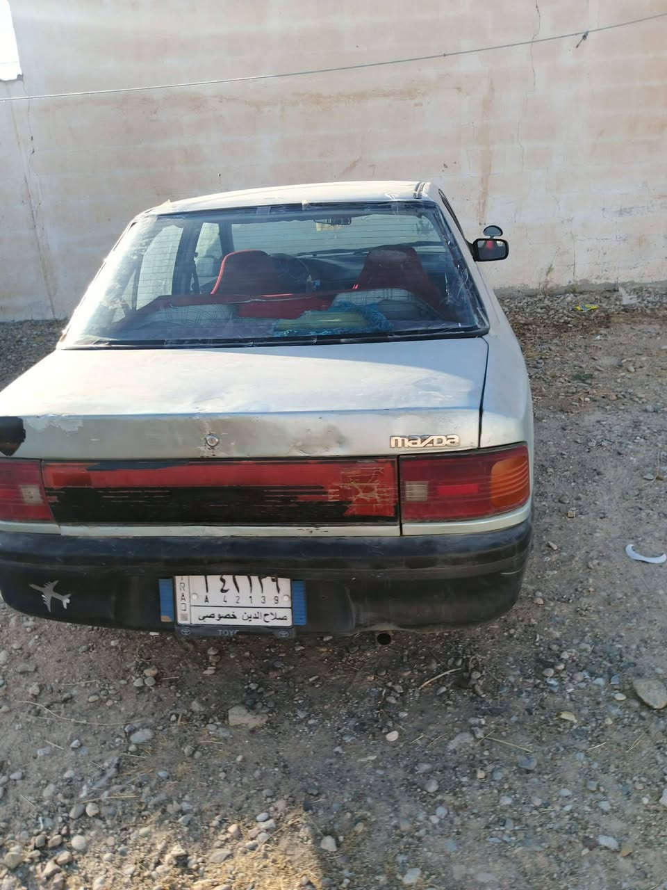 سلام عليكم سيارة مكفولة محرك شرط كير شرط
تايرات جديد مكفولة من كل النواحي 
شرط التحويل 
السعر 33 ورقه بيها مجال*********** مكلف بنشر
