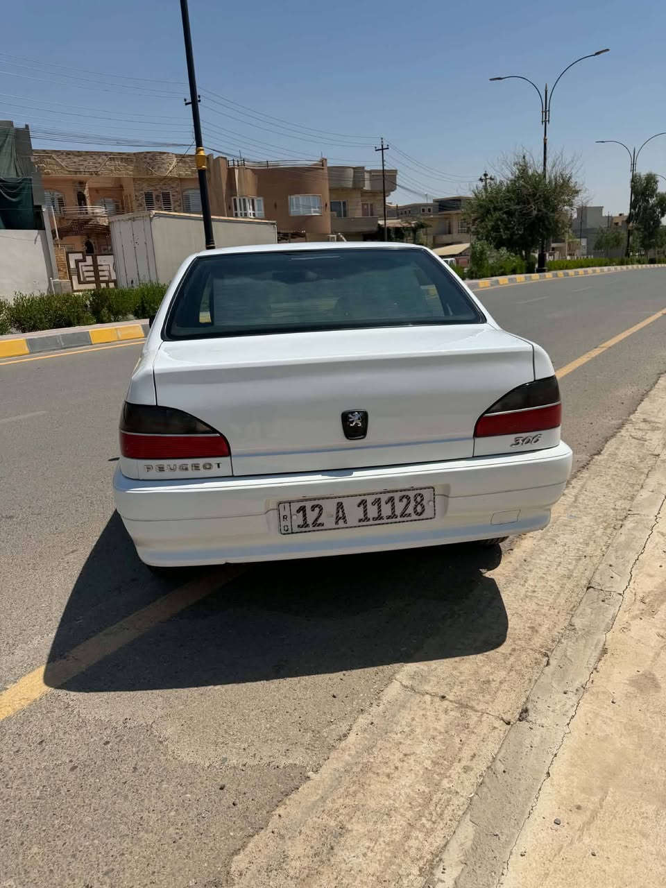 السلام عليكم
للبيع بيجو 306.  $58 وبي مجال بسيط 

موديل 2003
رقم نينوى مسطرة 
هزه وسنويه جديده 
⛽كابون بانزين بيها 
🚫🚫 باب السايق
الداير الخلفي صبغ
بدون دواخل 
محرك وكير شرط 
جمات كهرب 
قفل مركزي 
تبريد ثلج 
العنوان موصل حي الحدباء 
التفاصيل عل الرقم 
***********
***********
