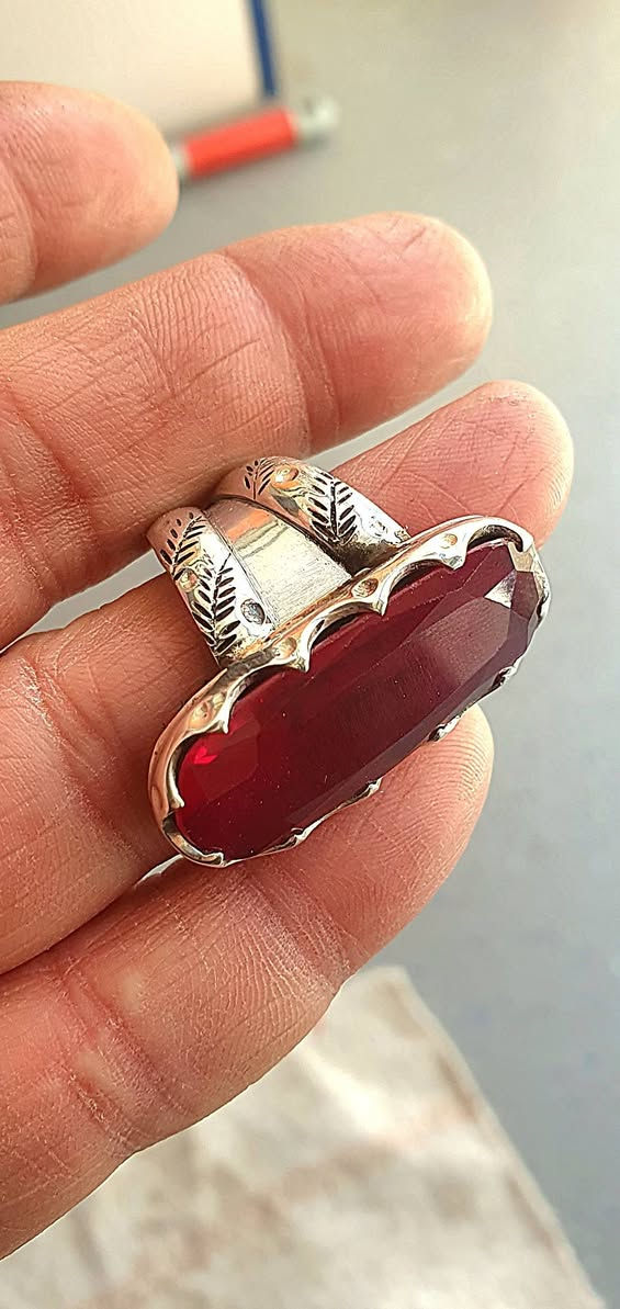 السلام عليكم للبيع ياقوت باريسي صياغه يدويه ثقيله
الحجر 3 سم ونص 75 الف نهايته بغداد قرب الاسواق المركزيه باب المعظم مجاور البانزين خانه اعتذر توصيل ماعندي


**إذا كنت صاحب هذا الإعلان وتريد حذفه لأي سبب، رجاءا أرسل رسالة إلى الدعم الفني**