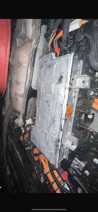 جنريتر او انڤيرتر كلايسلر باسفيكا هايبرد للبيع شرط شغال ١٠٠/١٠٠ 075089...