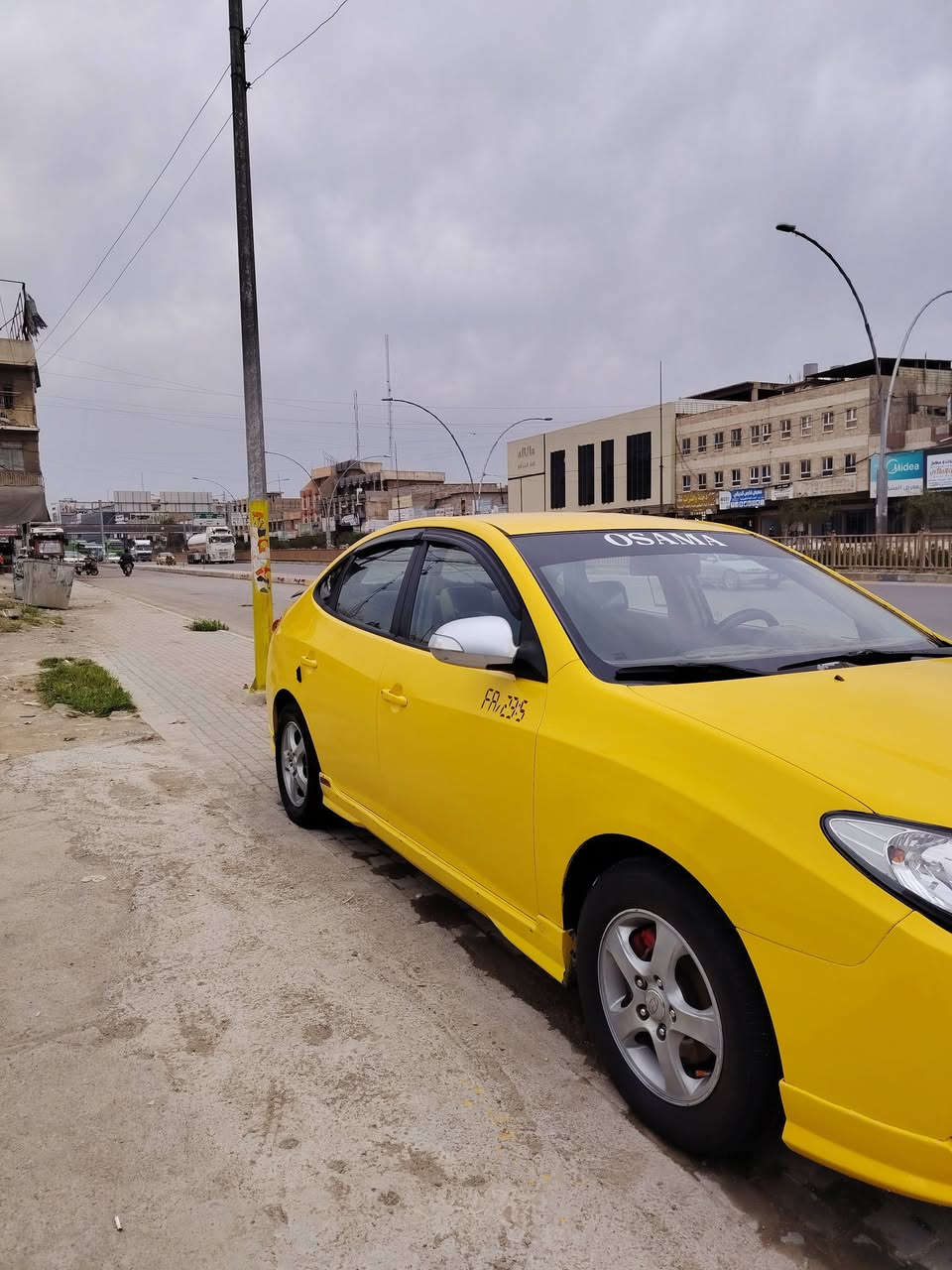 السلام عليكم النترا للبيع موديل 2010 رقم نينوى دولي إب اسمي تحويل ثاني يوم سنويا 2028  هزه جديدة كابون بيها محرك مل كصه محرك وكير وتبريد كلها شرط طخم أمامي خلفي جديد السياره بدون ضرر مكاني موصل يارمجه الشرقيه السعر 125 وبيها مجال للشاري الرقم ***********
