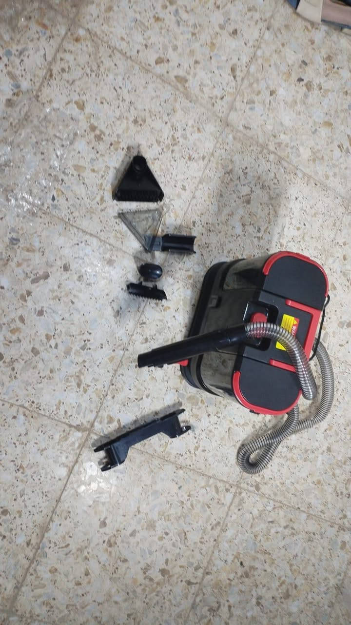 مكينه غسل وشفط زوالي حجم جبير وجديدة فقط جتي ١١٠ فولط الي اتفيدة ينطيني بيها سعر
***********
