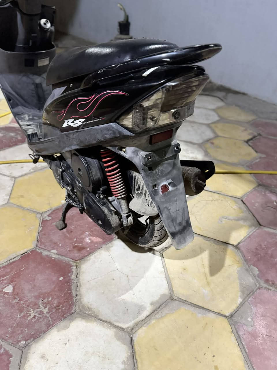 السلام عليكم دراجه ماكس عدله نضيفه الدراجه رمبه كلشي عل بلاد مامفتوحه ***********
