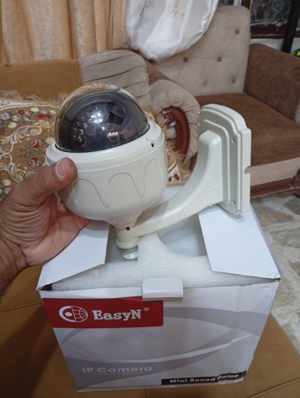 كامرة واي فاي متحركة تربط على الموبايل  سعرها 35الف يوجد توصيل


**إذا كنت صاحب هذا الإعلان وتريد حذفه لأي سبب، رجاءا أرسل رسالة إلى الدعم الفني**