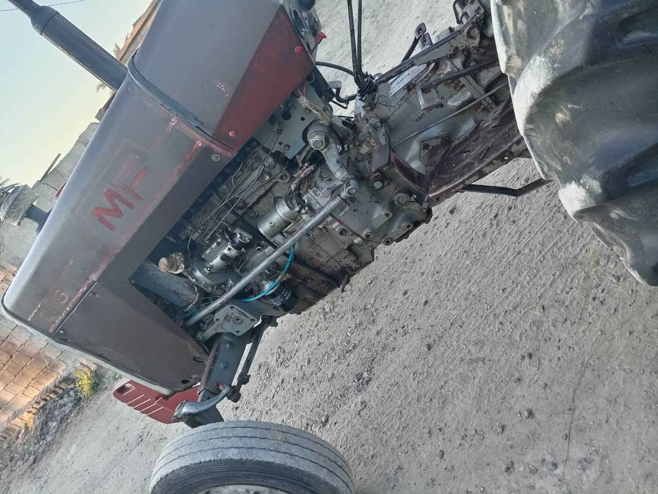 السلام عليكم مكينه فوركسن انكليزي حجم ٢٧٥ موديل ٨١ رقم وسنويه تحويل مباشر  الشراي يتصل *********** بشرط تحويل سنويه مجدد
