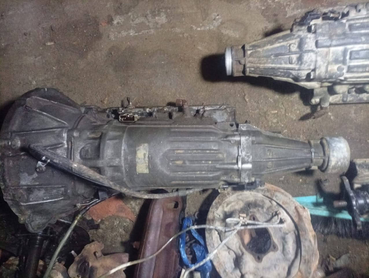 سلام عليكم ورحمة الله وبركاته.
مرخصة مدير الكروب كير ونجي ميكانيكي مكفول. 
كير بطه تلتالاف كوبلن 
مكفولات. 
الرقم ***********
