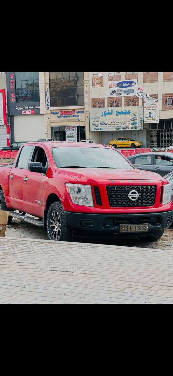 السلام عليكم 
شعندك مراوس ( بيك أب ) نزل فقط مراوس!!!!

اخوان نيسان تيتان 2021  
رقم بغداد الجديد 
كير مكينه نضيفات
صدر جديد صار شهر من شادة 
تايرات جديدات 
سياره حلوه ومرتبه 
مكان السيارة كوت مركز مدينه
للتواصل ***********
