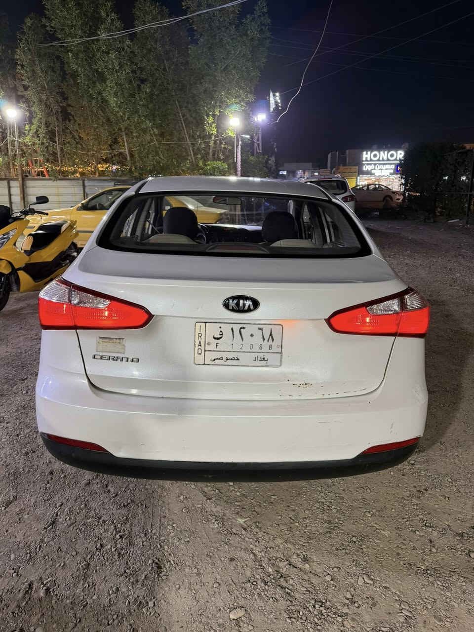 السلام وعليكم سيراتو 2016 مكينة 1600 خليجي مكفولة من الصبغ بيهة بعض الملاحضات موضحهن بالصور السيارة ماشية 190 كير مكينة كفالة مكانهة بغداد حي الاعلام سعرهة  115 وبيهة مجال بسيط   ***********
