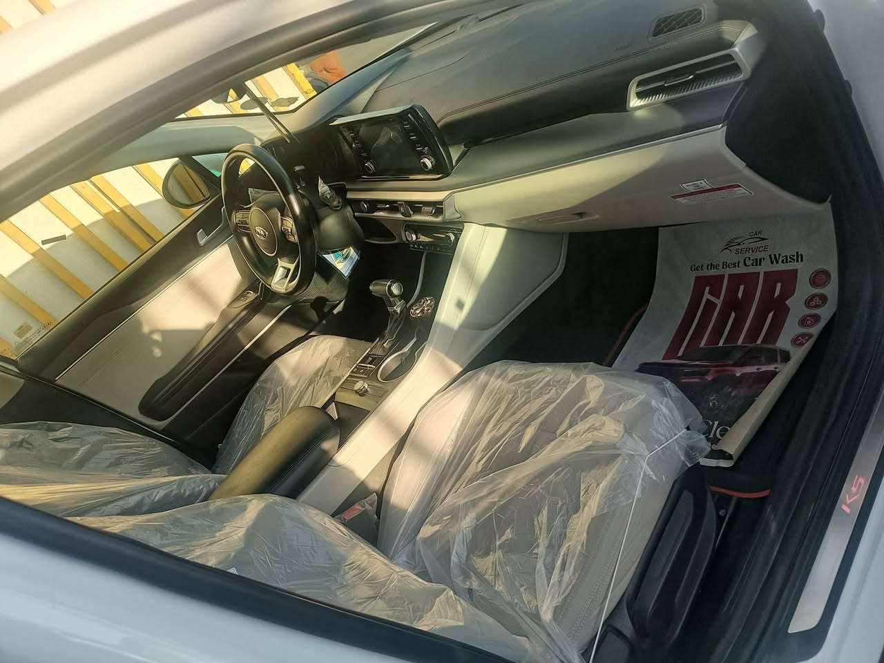 ..السلام عليكم 
كي فايف 
موديل 21
بيه 3قطع  تبديل فقط
بدون دوخل نظيفه سياره 
رقم ربيل شكل جديد نكليزي 
تحويل ثاني يوم 
كير محرك تبريد مكينه كفاله عامه 
تخم تاير شواصي مكفولات بلادي 
تبريد ثلج 
سعار سياره 136بي مجال شي بسيط 
العنوان بغداد الجديده 
نتصل تدلل 
***********
