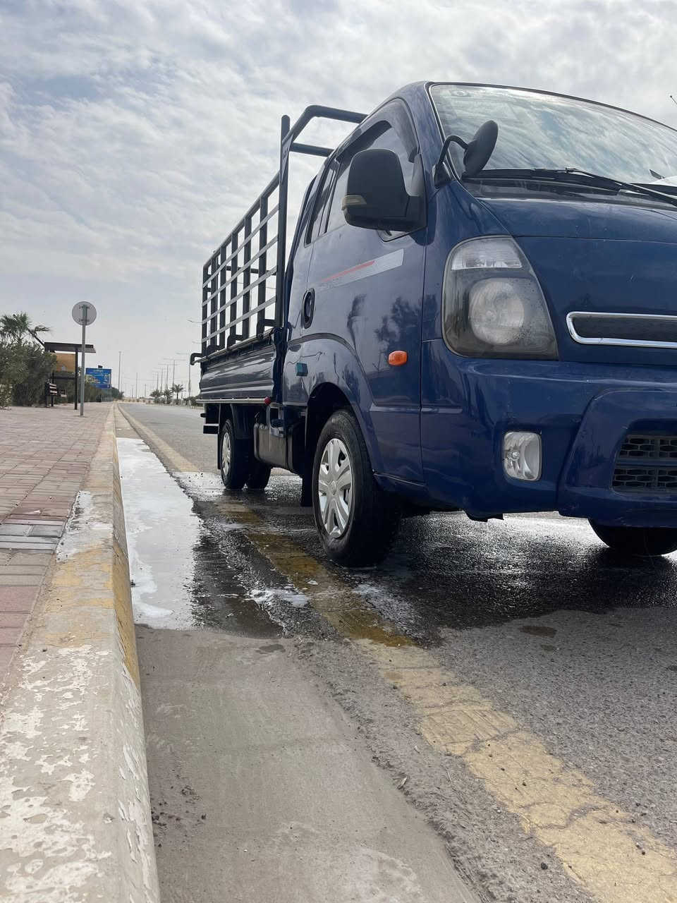 السلام عليكم شباب 3000 مسكر مجول 2013 7نمرة مكفولة كفالة عامة كير مكينة شاصي ماشيه 168m. حقيقي سيارة بلادية وخير من الله التحول ثاني يوم سنوية بسمي تدفئة مقاعد وستيرن وتبريد ثلج صدر جديد امامي خلفي تخم تاير منظومة زنون عالي ناصي ضمان 3سنوات مكان السيارة بغداد ابو غريب رقم الهاتف *********** 
***********متواجد واتساب ورصيد. ملاحظة: السيارة تاخذها بدون محجر
