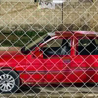 سياره اوبل فكترا للبيع حجم ١٨ لون احمر موديل ٩٢ كير عادي السياره مصبوغ...