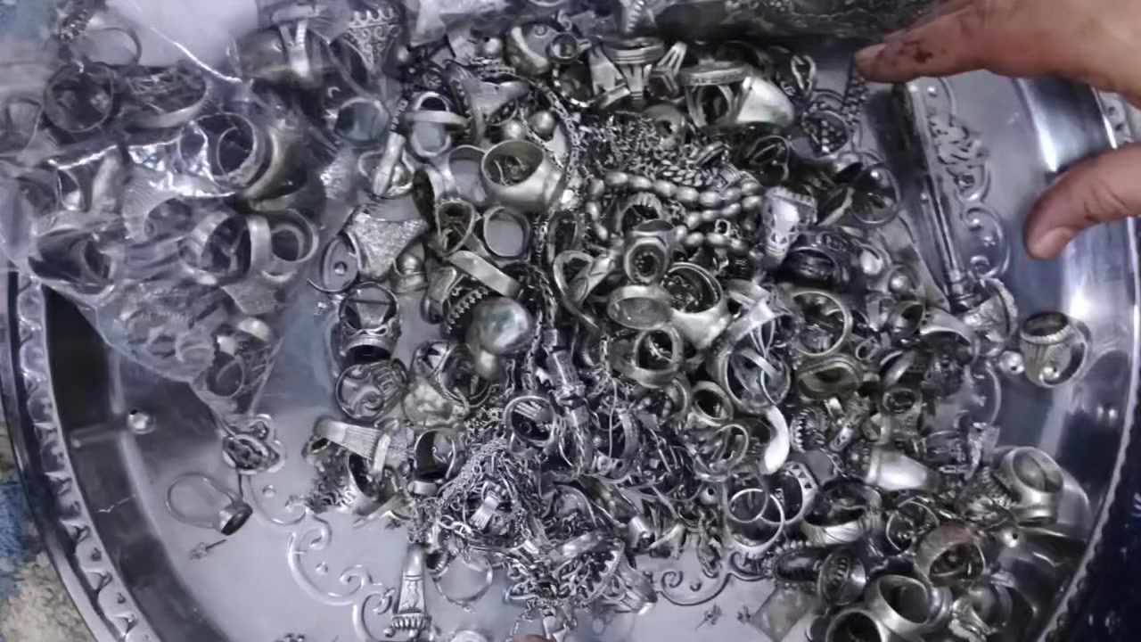 نشتري كسر الفضه
سعر الغرام 3 و 100
للتواصل واتساب
***********
