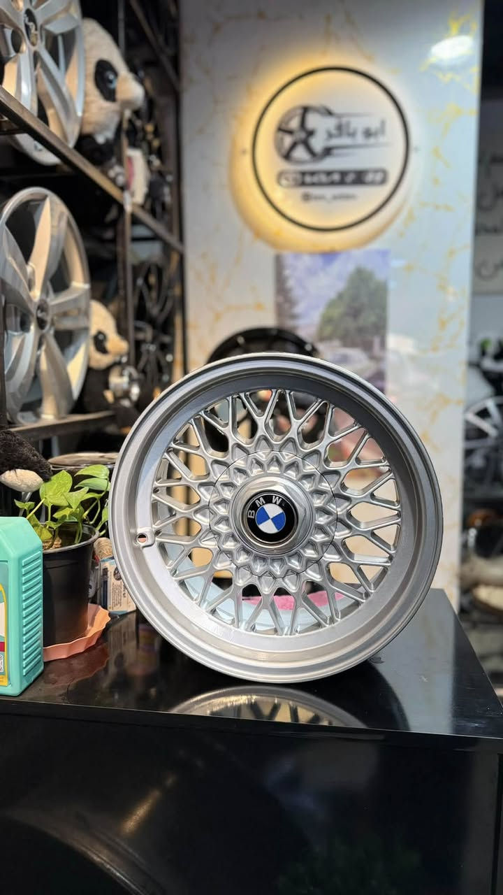 🛑 للبيع أو المراوس: ويل كب خليهBMW أصلي مختم 🛑
ومميز للي يدور نظافة وأصالة!
متوفر تخم  ويل كب BMW 
 النوع: أصلي مختم (مو تجاري ولا تعبان).
 الحجم: 15.
 الحالة: مكفول كفالة عامة من العواج، الفطر، والتصليح
💰 السعر 
 السعر: 300 ألف دينار قفل.
 المراوس: متوفر حسب الرغبة (للي عنده ويل وحاب يراوس).
🚚 التوصيل 
 متوفر خدمة توصيل سريعة لـ جميع المحافظات .
📍 العنوان 
 العنوان: بغداد - حي العامل - شارع 7 نيسان.
 للاستفسار والتواصل (واتساب): 📱 ***********
