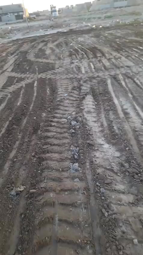 قطعه ارض للبيع طابو زراعي 450م حي حي الحريه الاول وجه ع طابو تباع كامله او نص شارع 20متر تبعد عن المدرسه 150متر الاتصال على ***********
