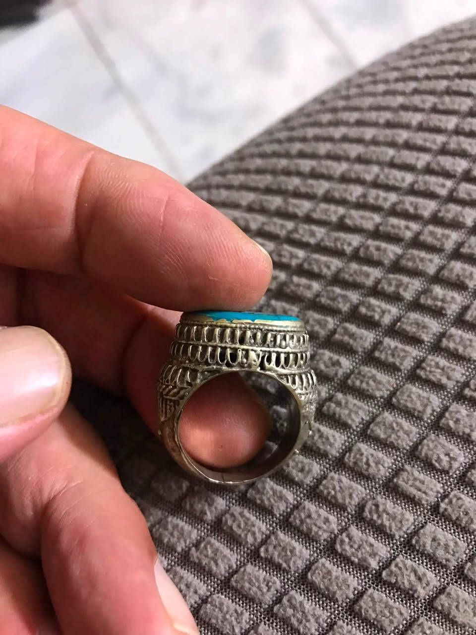 السلام عليكم قديم تراثي ماعرف المعدن فيروزه اصلية خل السعر وادلل


**إذا كنت صاحب هذا الإعلان وتريد حذفه لأي سبب، رجاءا أرسل رسالة إلى الدعم الفني**