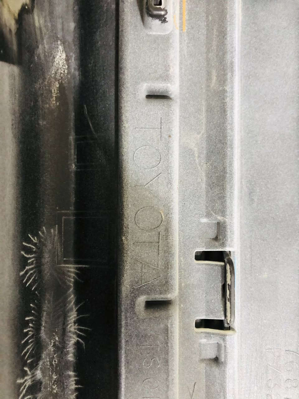 السلام عليكم لحية لاندكروز 2021 أصلية للبيع مكاني بغداد السعر خاص ***********
