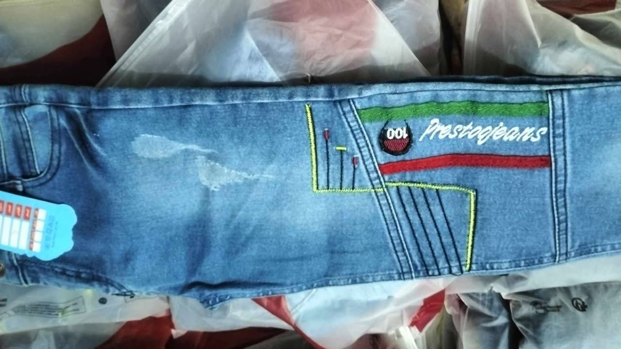 السلام عليكم عندي بنطلون ولادي وبناتي و51 قطعه من عمر 6 إلى 17 سنه قيم وأخذ بما يرضي الله


**إذا كنت صاحب هذا الإعلان وتريد حذفه لأي سبب، رجاءا أرسل رسالة إلى الدعم الفني**