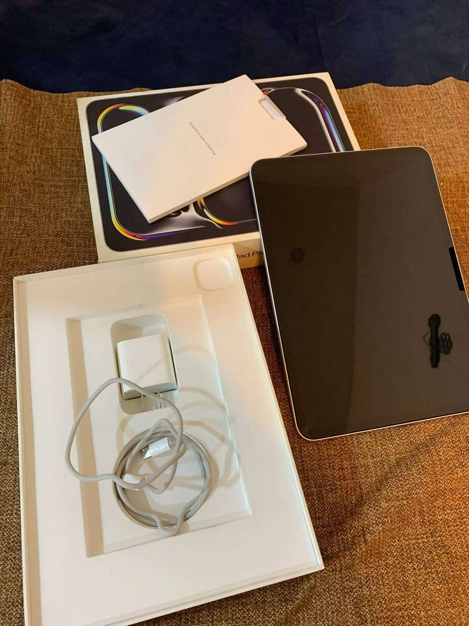 ايباد 11 برو معالج m4 حجم الشاشه11انج
جهاز اخو جديد بطاريه 100🔋 
ذاكره 256 غراض كامله 
جهاز مكفول من كلشي نظافه 100 
السعر 1100قفل مكاني نجف 
توصيل موجود للاتصال ***********
