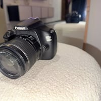 كانون ١٢٠٠D • ملحقات • نضيفه