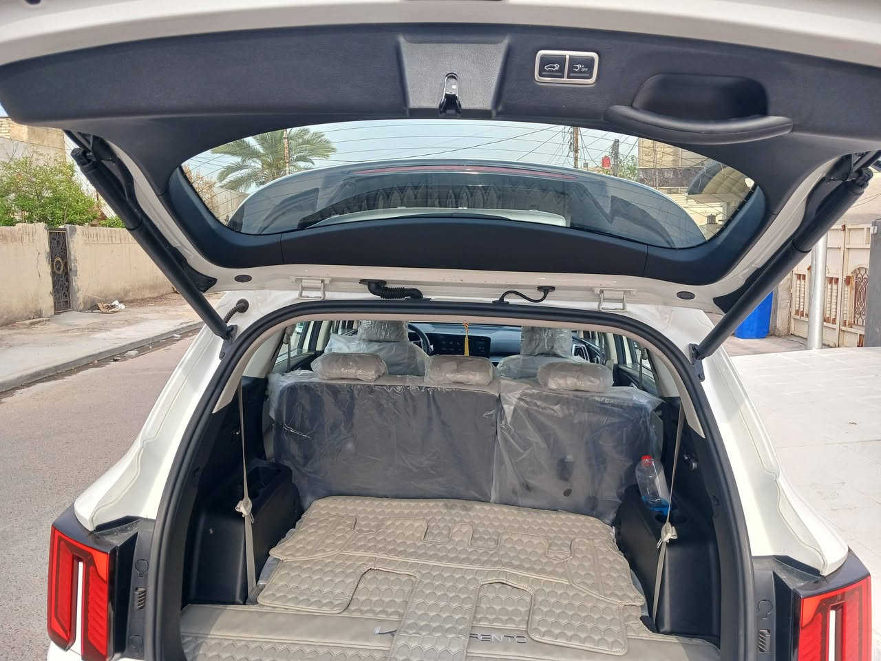 السلام عليكم 
سورنتو ٢٠٢٤ خليجي للبيع استلام الشركة الدولية ٤ سلندر مكينة ٢٥٠٠ مكفولة من جميع النواحي ماشية ١٩ الف وخاضعة لضمان الشركة للاتصال *********** السعر ٢٨٠$
