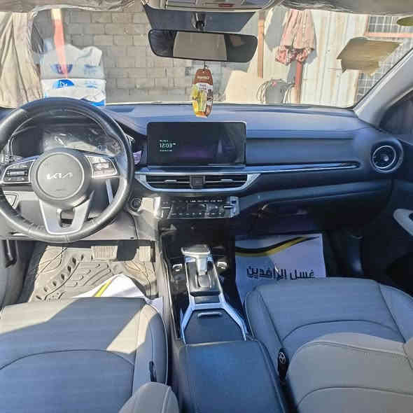 موصفات فول فول تاخذها جديده ماشيه 22الف والسنويه لي 29

لتواصل على الرقم***********
