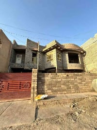 البيت للبيع طابقين معمل ادويه خلاف صيدليه بغداد  شارع (10  مساحة البيت...