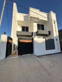 فرصة سكن مثالي  🔥🔥  🌿 دار للبيع بناء حديث زيرو    📍 الموقع: حي الزهراء...