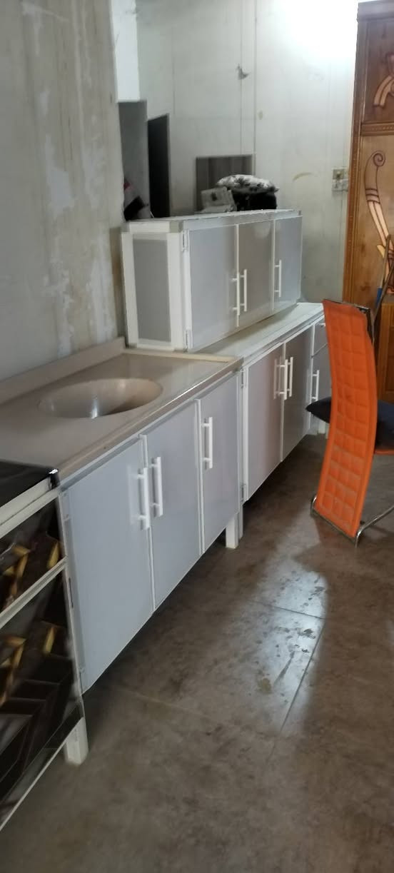 مجمدات عدد ٢ مع كاونترات  مع طباخ مع معرض فراش جلولاء مدخل سيطرت المعسكر هاتف *********** وات ساب متواجد ملاحضه علما نشتري مستعمل ونراوس كل شيء خناقين, ديالى
