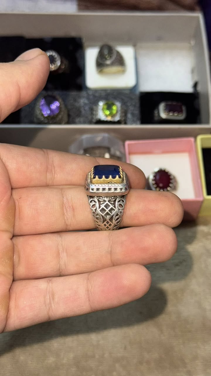 توباز لندني اصلي صياغه ملكيه ثقيلة
هـ ***********
