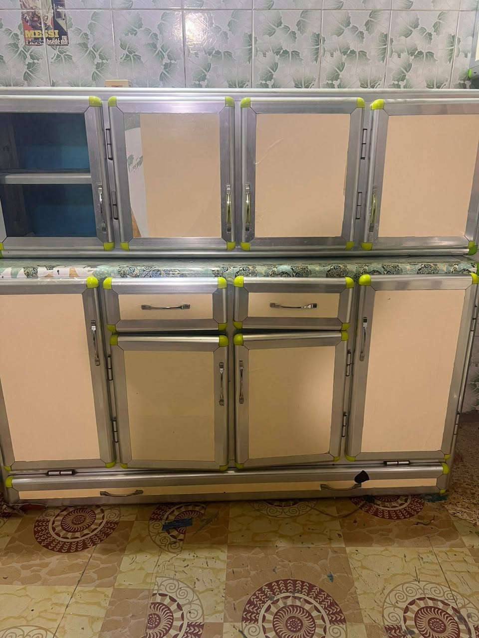 للبيع للاستفسار الاتصال ع الرقم ***********
