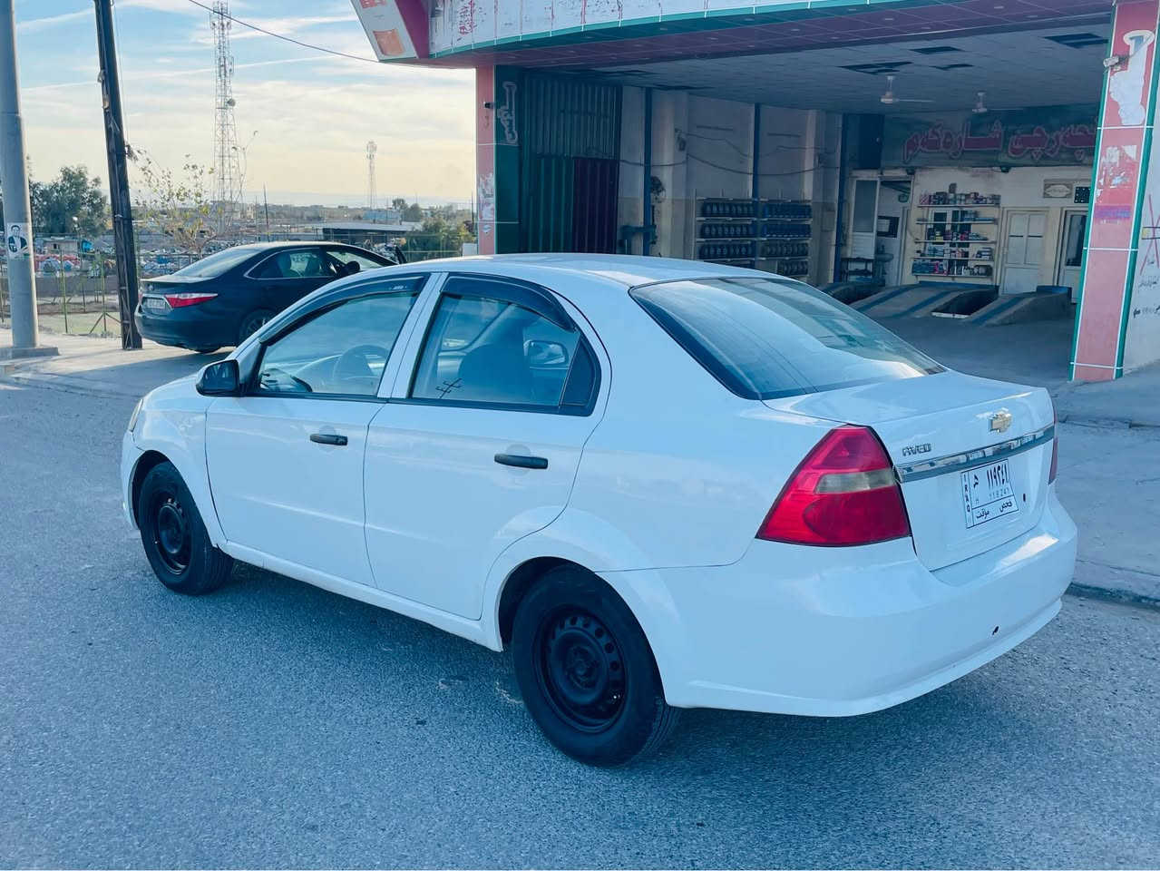 ***********
***********
سه ياره كه ساغه واتا براوه نيه 
افیۆ 2008  توماتيك ي مه نه فيست بە س کێشە  مە دە نی  و دزياري بەشەرت
لێدانی ھیچ  نیە بەشەرتی گێرو مەکینە و تەبریدو  ھەموگیانی  بەشەرت مەکینە  گەورە یە  توماتيك 
سەیارەکە زۆرجوانە مالێ دۆستە 
سعری39 وەرەقە کمیک مجال
لەکۆ یە دادەنیشم 
***********
*********** كويسينجاك, أربيل
