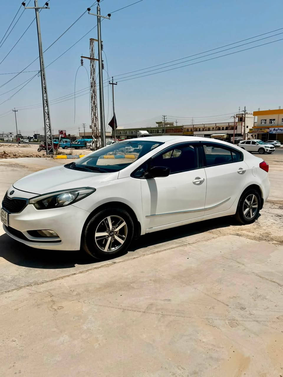 للبيع
للأستفسار ***********
#السعر 115
سيراتو موديل 2014 خليجي 
محرك 1600
ماشيه 190 الف اصل
رقم اربيل الجديد هزه وفحص كله جديد 
تبريد ثلج 
حدادية جديده تخم تاير جديد
محرك كير  مكفول بلادي 

مكان السيارة ديالى بعقوبة
