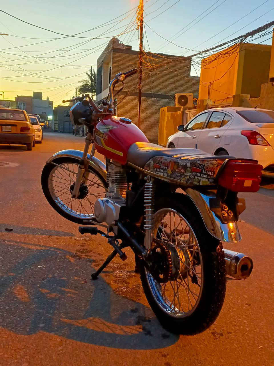 سلام عليكم.... كلك رابيدوو للبيع تعميرر 23 محرك جديد الدراجه نضيفه لتخابرني تكلي نضيفه لو لا كدامك السعر 300 قفلل لتخابرني تكلي شبيه مجالل حته لا تعب نفسك ولا تعبني وياك مكاني نجف حي الوفاء ***********
