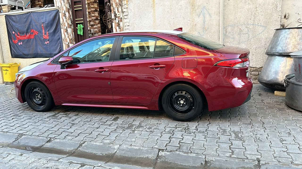 السلام عليكم من رخصه الادمن   كورلا موديل ٢٣

  تقرير
مياه امطار مو غرق سياره جاهزه
 مدوشمه ماشيه 42 ميل
السعر 170
***********
